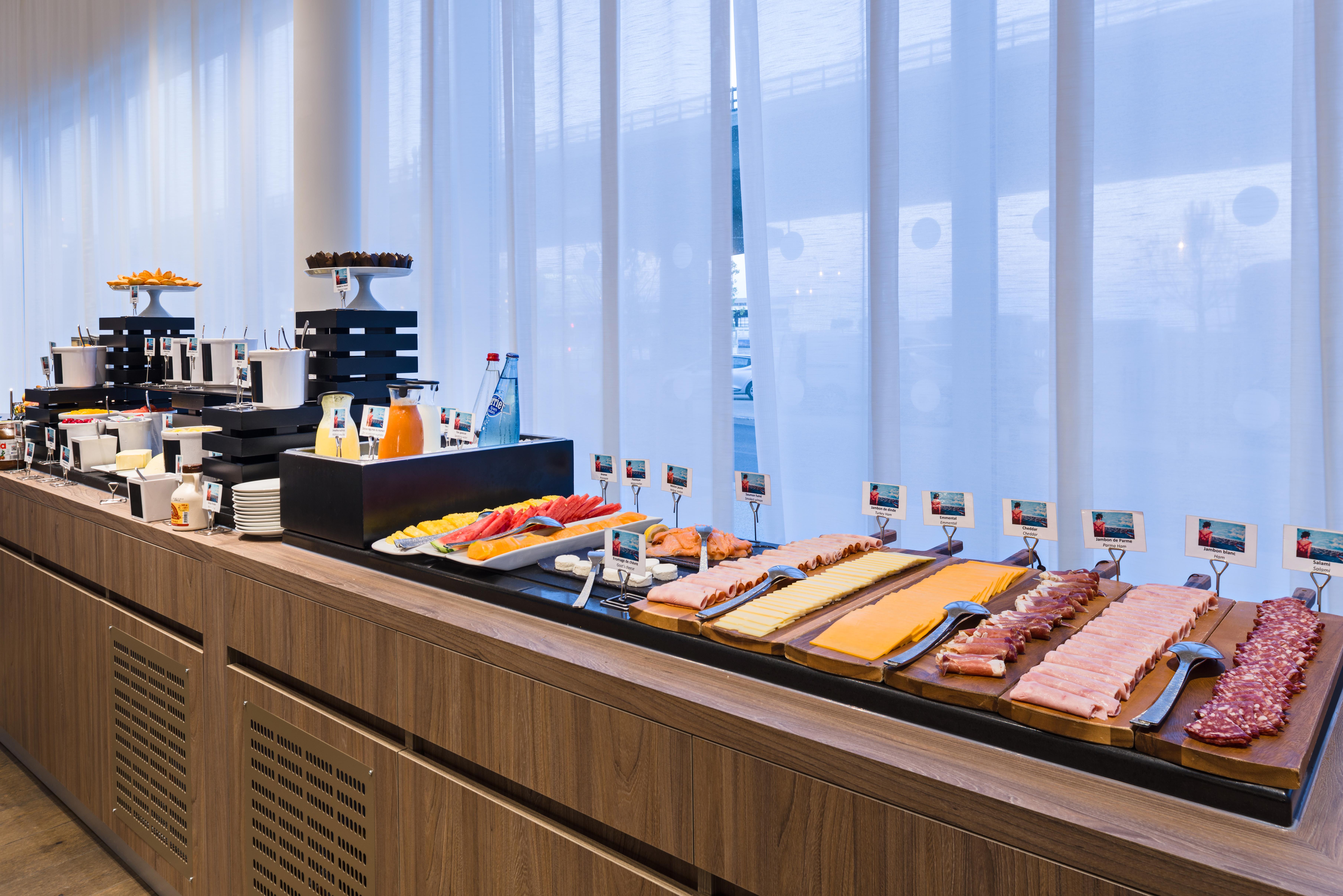 Golden Tulip Marseille Euromed Otel Dış mekan fotoğraf