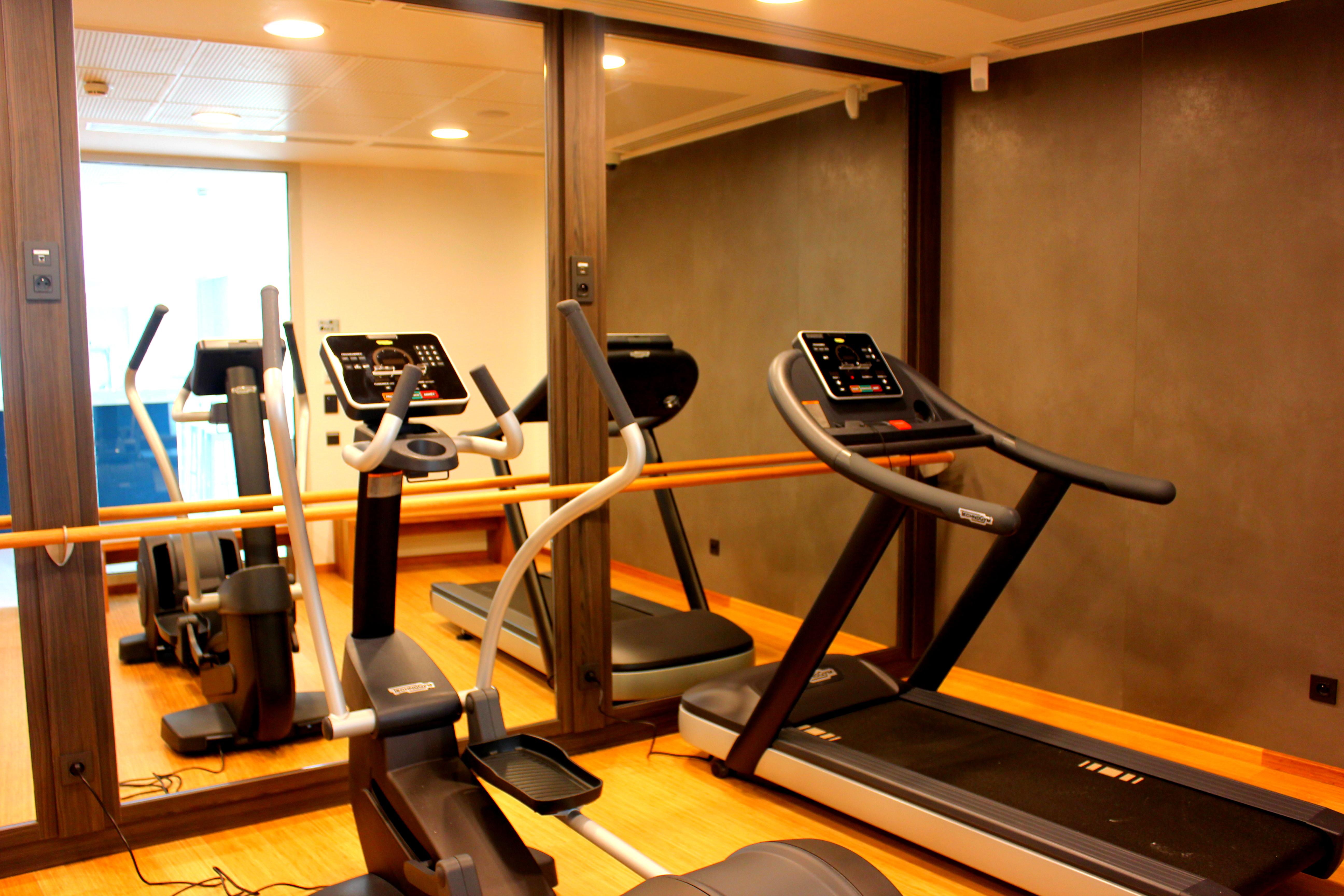 Golden Tulip Marseille Euromed Otel Dış mekan fotoğraf